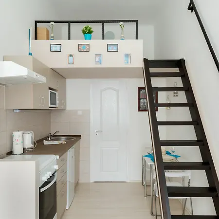 Bpm-little Nest In Apartment