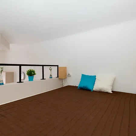 Apartment Bpm-little Nest In *