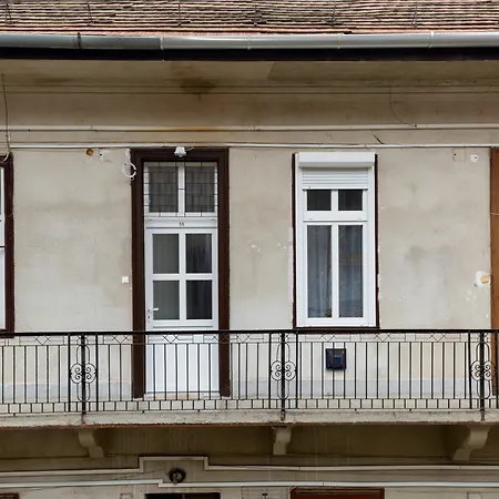 Apartment Bpm-little Nest In